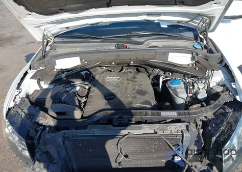 2011 Audi Q5 2.0T Premium z USA, uszkodzony, nr VIN WA1LFAFP0BA099061